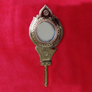 Aranmula Kannadi | Valkannadi (Hand Mirror with Handle)