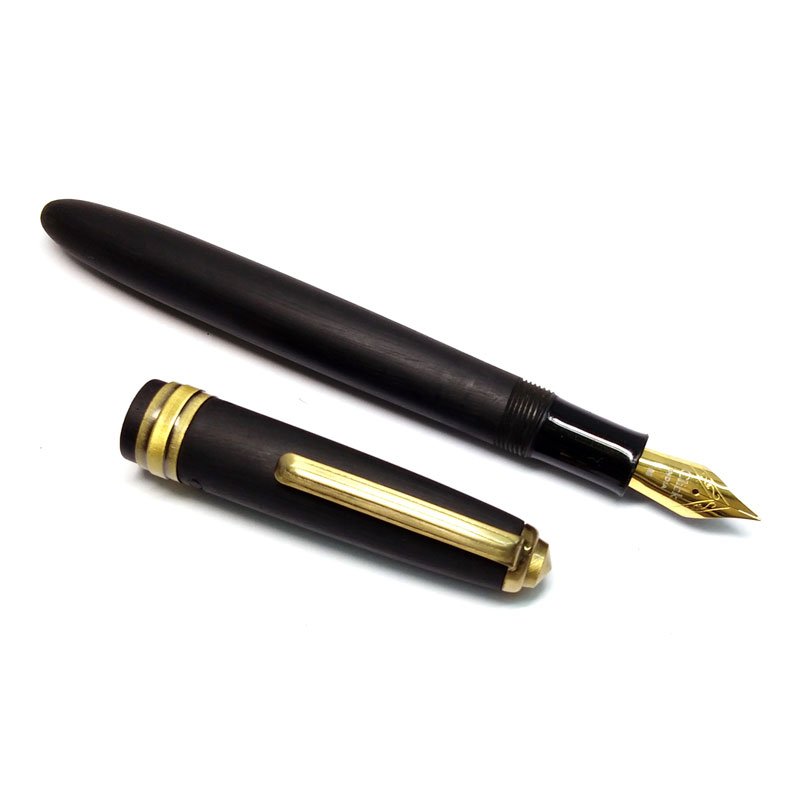 Click Falcon Full Ebonite Carbon Black Fountain Pen Antique Gold